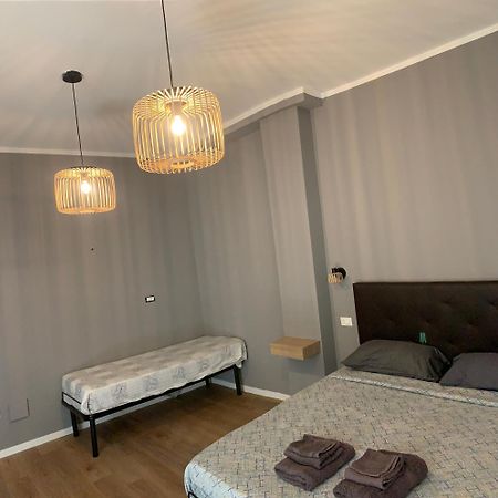 Riva Reno 4 Rooms Bologna Bagian luar foto