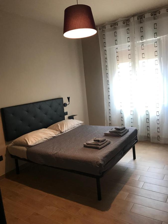 Riva Reno 4 Rooms Bologna Bagian luar foto