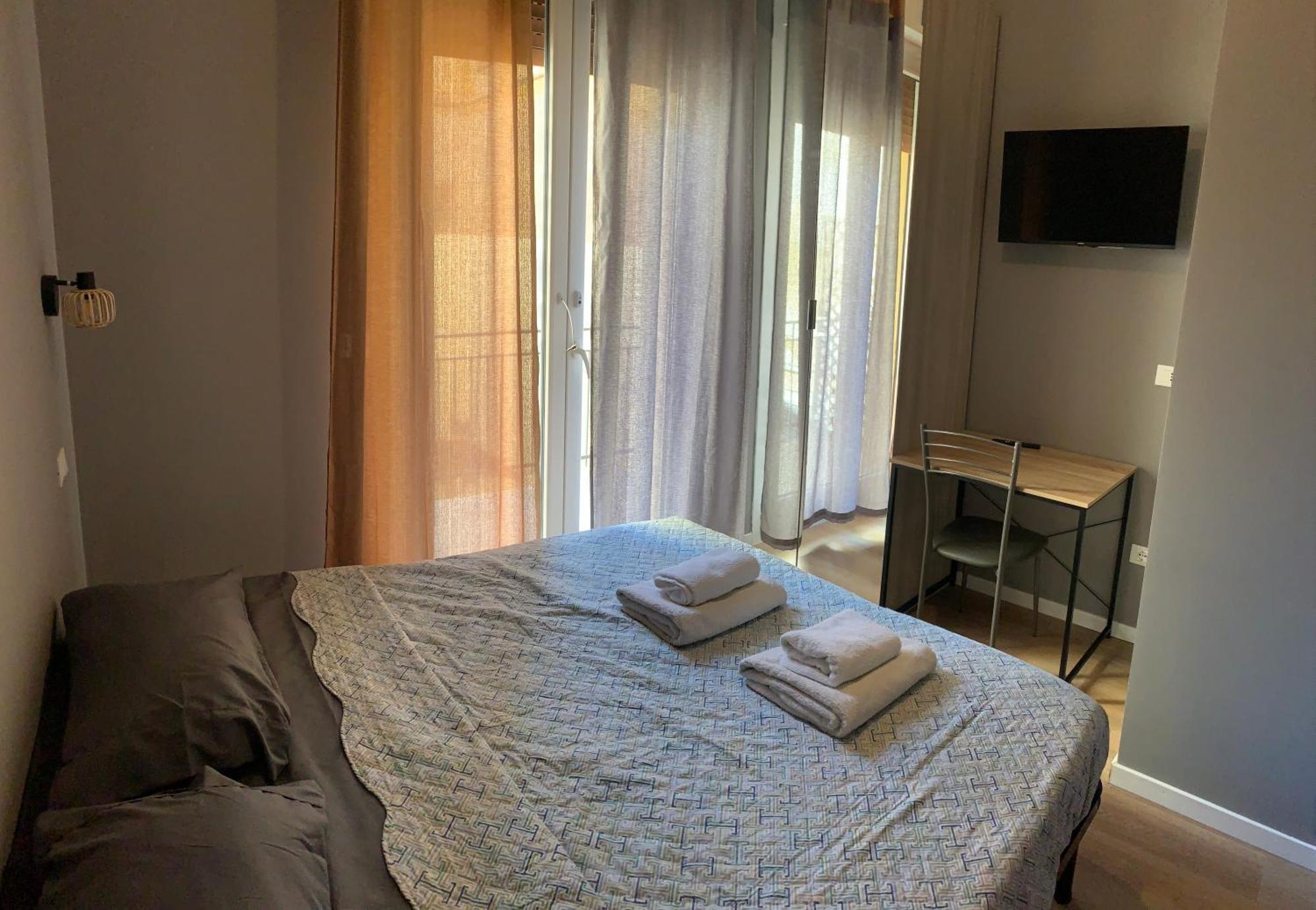 Riva Reno 4 Rooms Bologna Bagian luar foto
